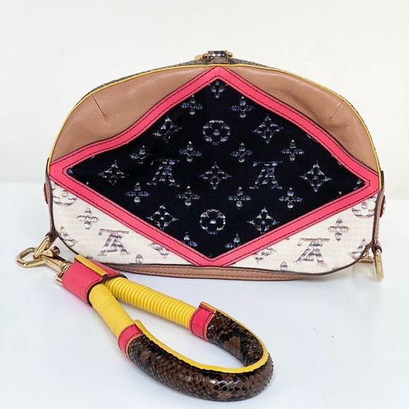 LOUIS VUITTON MONOGRAM NIGHTBIRD POCHETTE BLACK Limited Edition Release - Picture 1 of 9